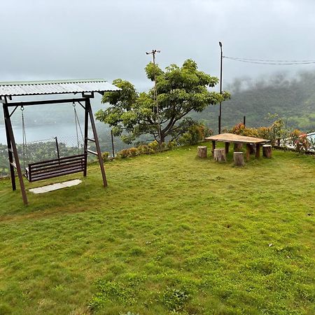 Paramount 3 Ac Bedrooms Hall Garden With Lake View パンチガニ エクステリア 写真