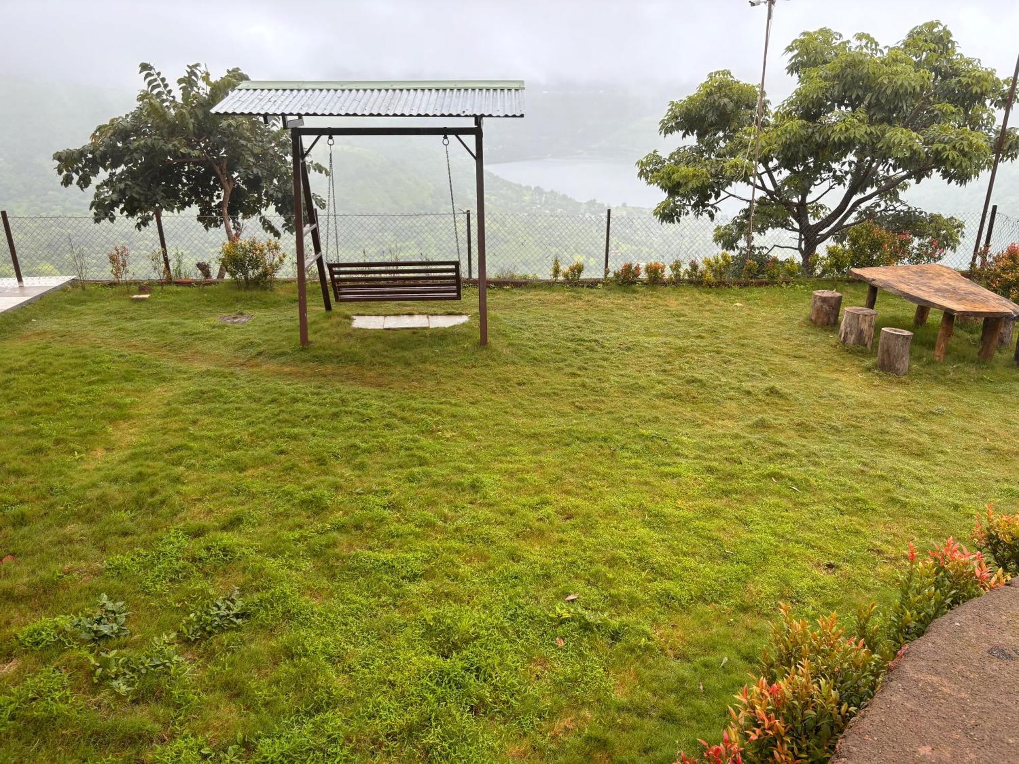 Paramount 3 Ac Bedrooms Hall Garden With Lake View パンチガニ エクステリア 写真